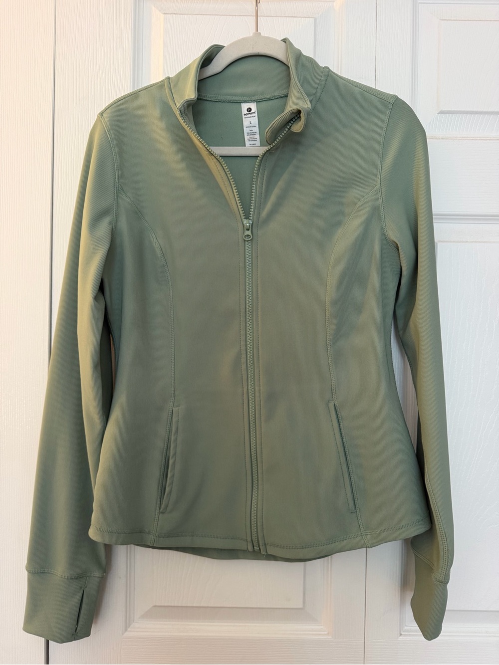 Women’s Sage Green Lightweight Zip Athetic Jacket